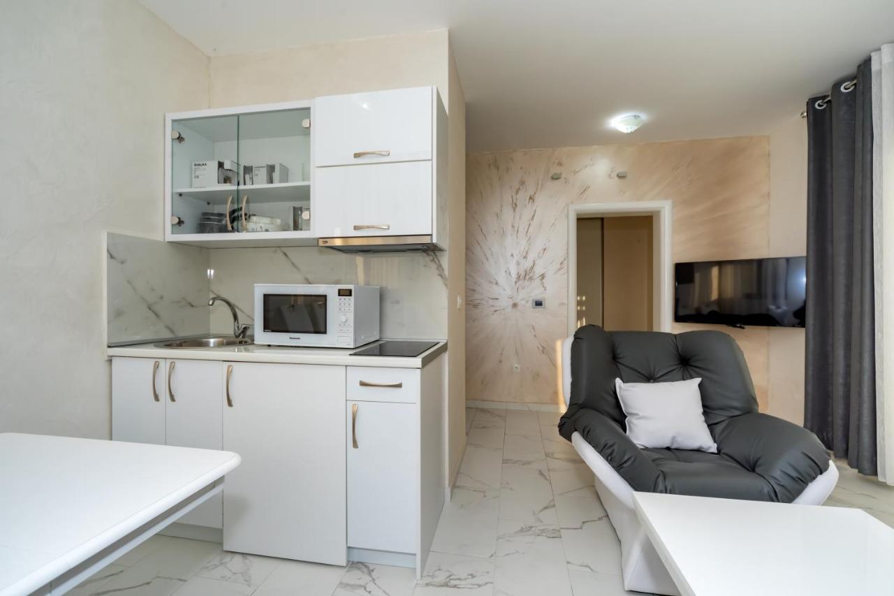 Kaom Lux Apartman Dobra Voda Kültér fotó