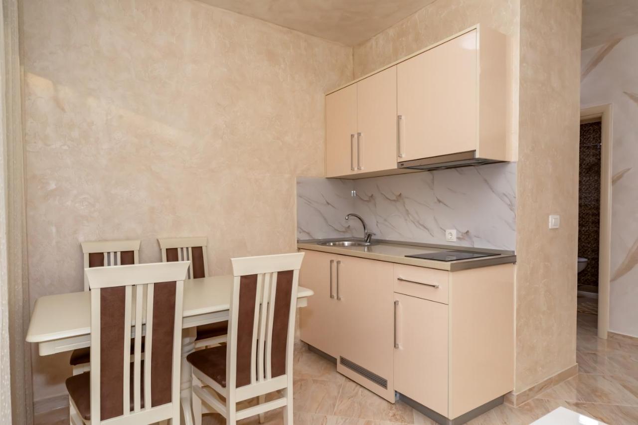 Kaom Lux Apartman Dobra Voda Kültér fotó