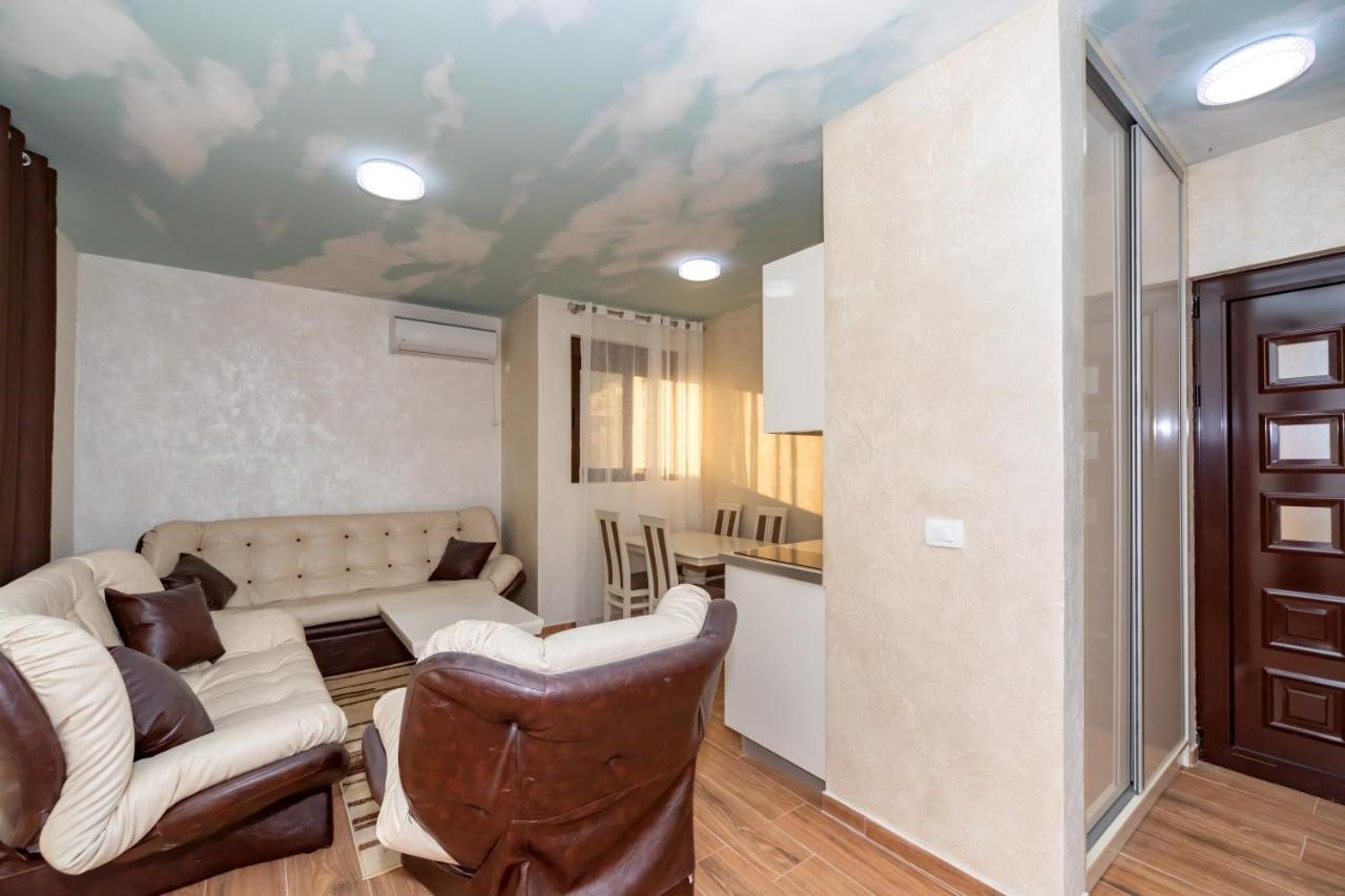Kaom Lux Apartman Dobra Voda Kültér fotó